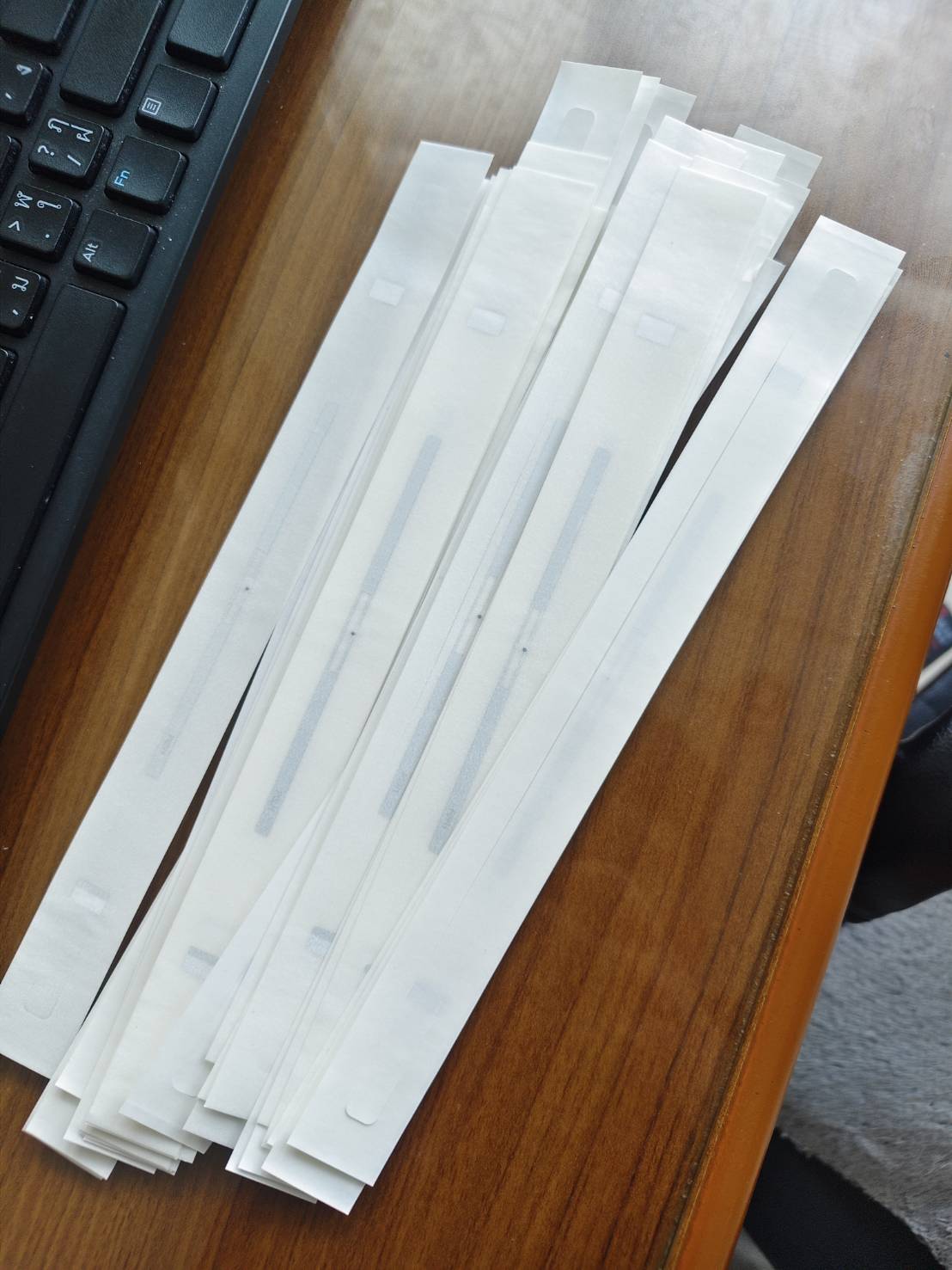 แผ่นข้อมูล RFID (UHF Tag)